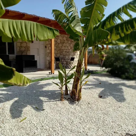 Sea Caves Holiday home *